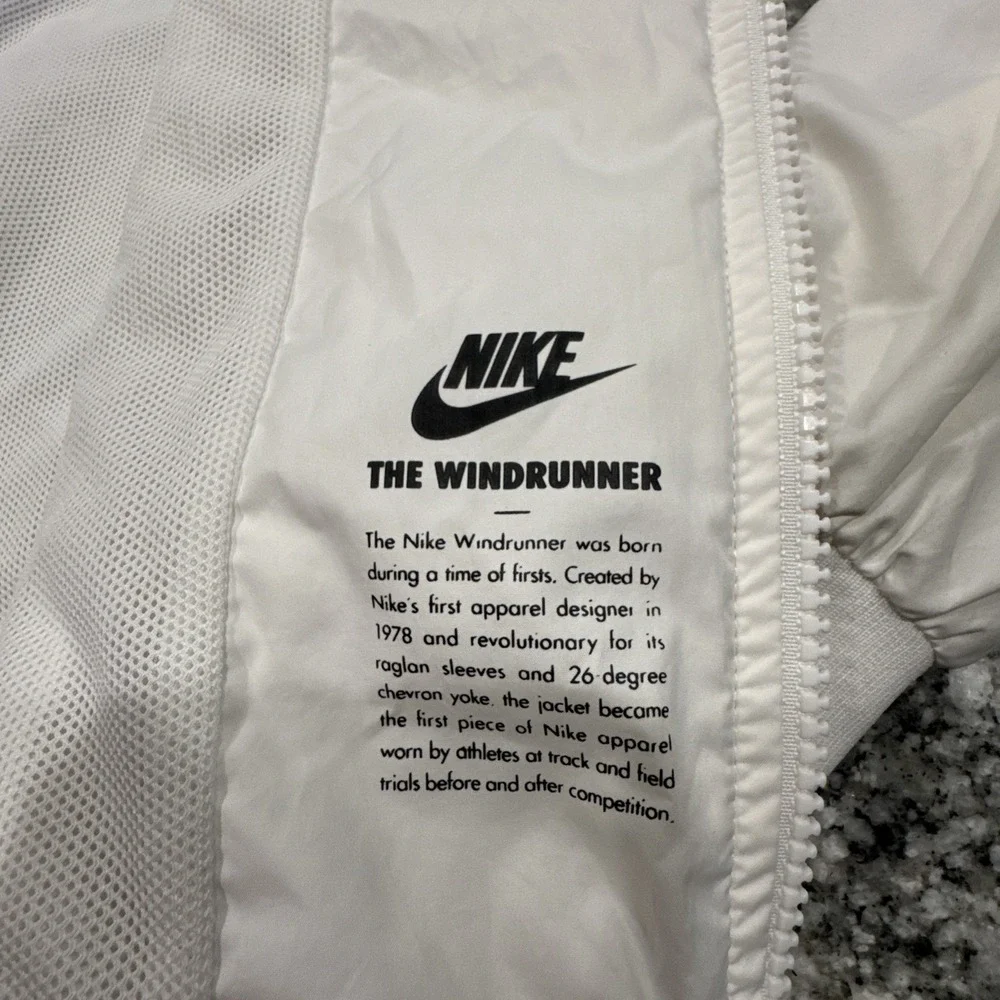 Nike Full Zip‎ Windrunner Hooded Windbreaker Jacket - Sail Off White Medium #576